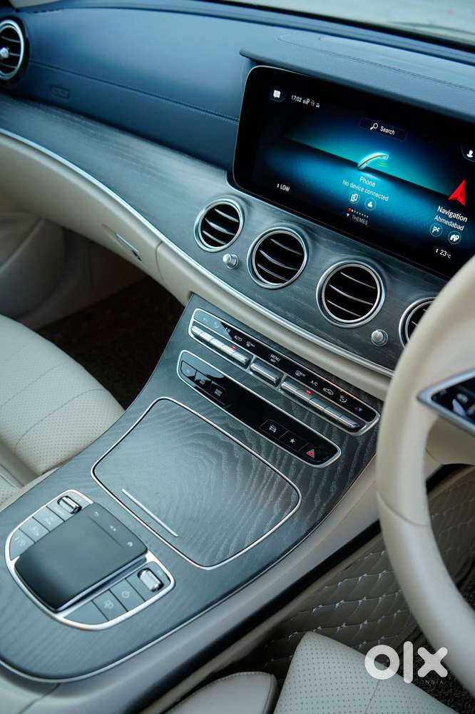Mercedes-benz E-class E200 Lwb, 2022, Petrol