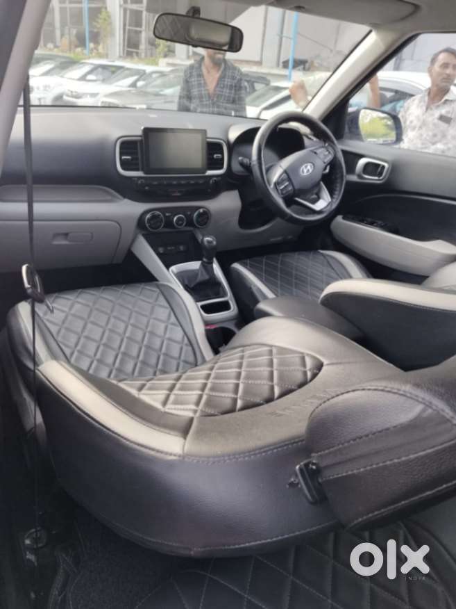 Hyundai Venue 1.2 S (o), 2022, Petrol