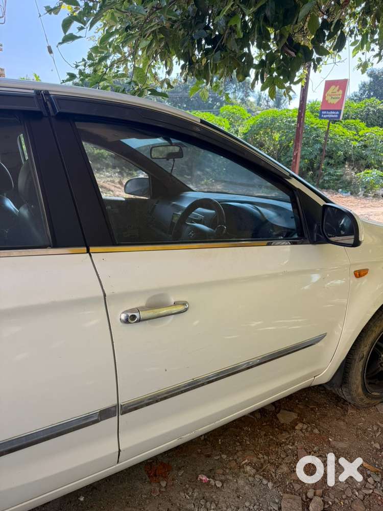 Hyundai I20 Magna 2010 Petrol