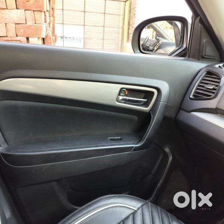 Maruti Suzuki Brezza Zdi+ Dual Tone, 2019, Diesel