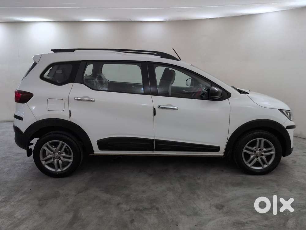 Renault Triber Rxz Easy-r Amt, 2022, Petrol