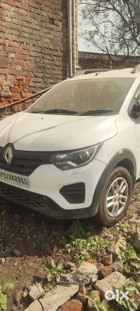 Mujhe Dusri Car Lena Xuv7xo