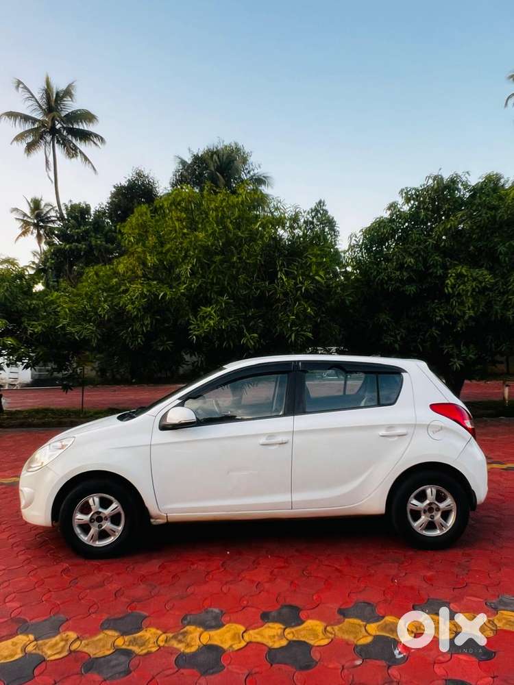Hyundai I20 1.2 Asta Option With Sunroof, 2011, Diesel