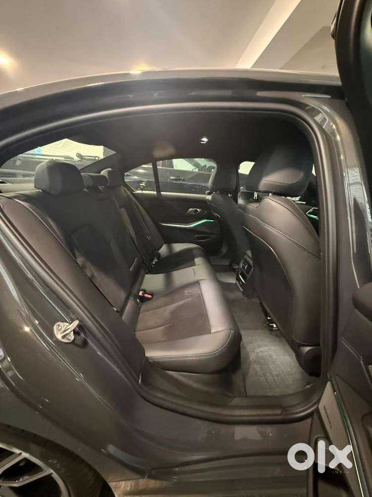 Bmw With 4000 Km Driven, 2024
