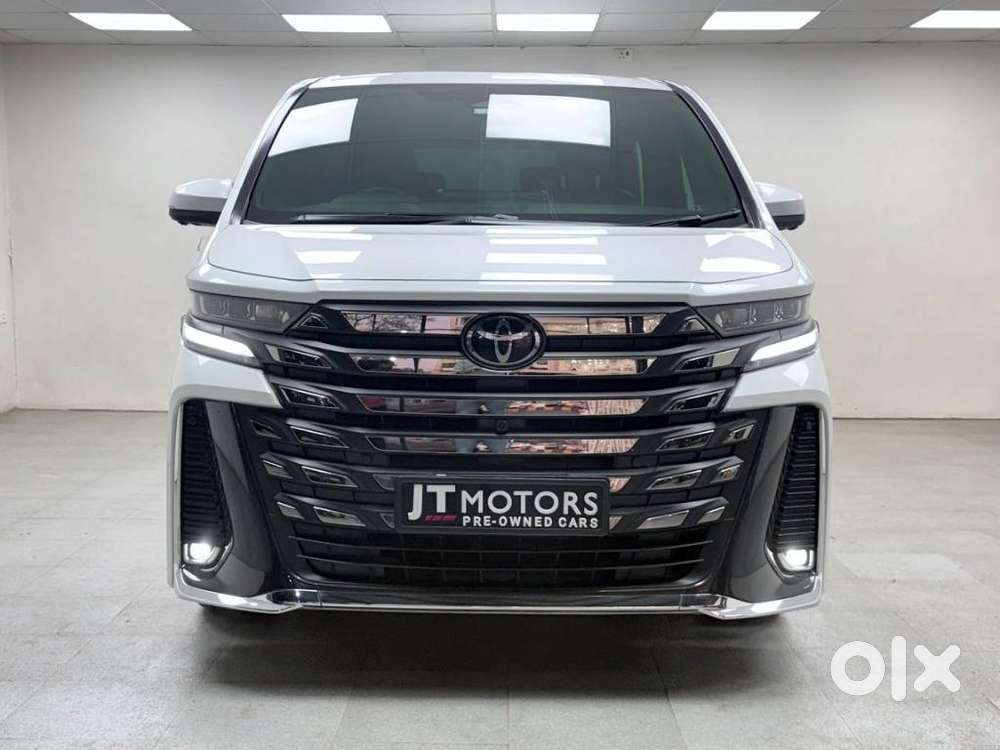 Toyota Vellfire Vip – Executive Lounge, 2024, Petrol