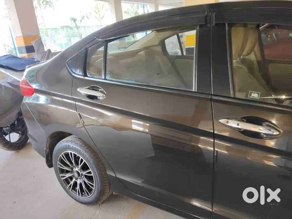 Honda City Automatic With 360 Camera