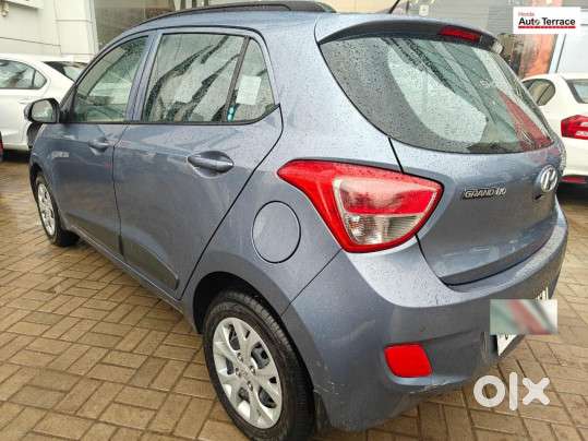 Hyundai Grand I10 Sportz, 2016, Petrol