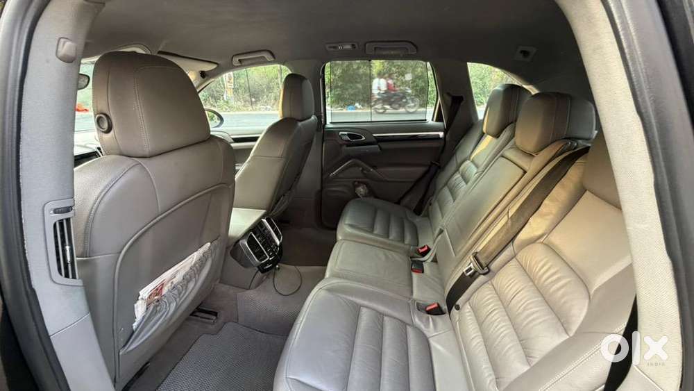 Porsche Cayenne 2011 Diesel Well Maintained