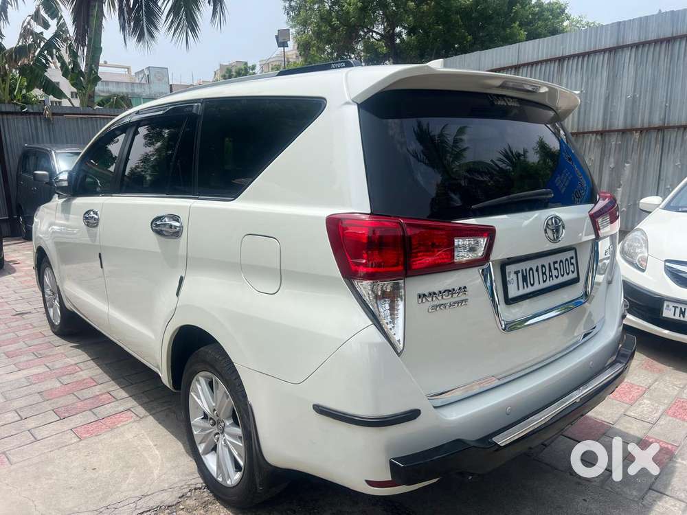 Toyota Innova Crysta 2.8z Automatic, 2016, Diesel