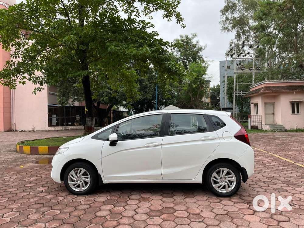 Honda Jazz I-vtec 2017 Single Owner Petrol