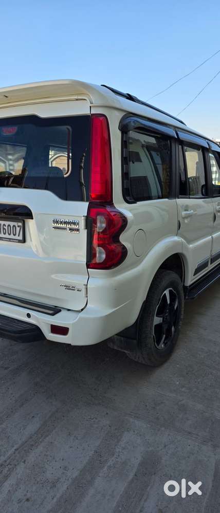 Mahindra Scorpio Classic 2.2 S 11 Mt 7 Str, 2022, Diesel