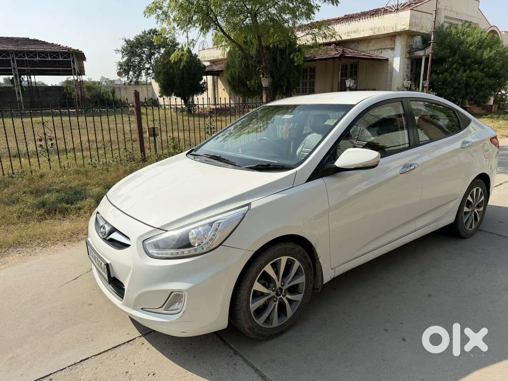 Hyundai Verna Crdi 1.6 E, 2015, Diesel