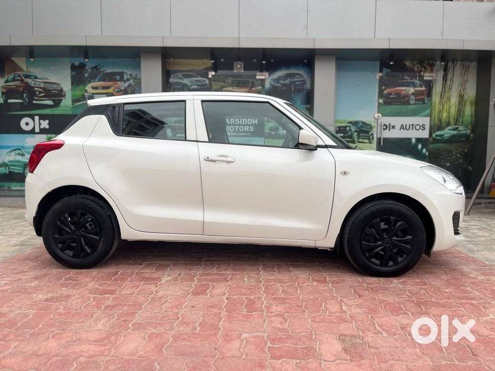 Maruti Suzuki Swift, 2022, Petrol