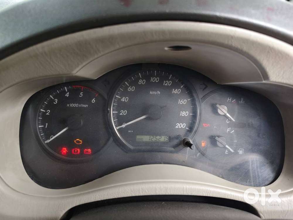 Toyota Innova 2.5 G (diesel) 8 Seater, 2014, Diesel