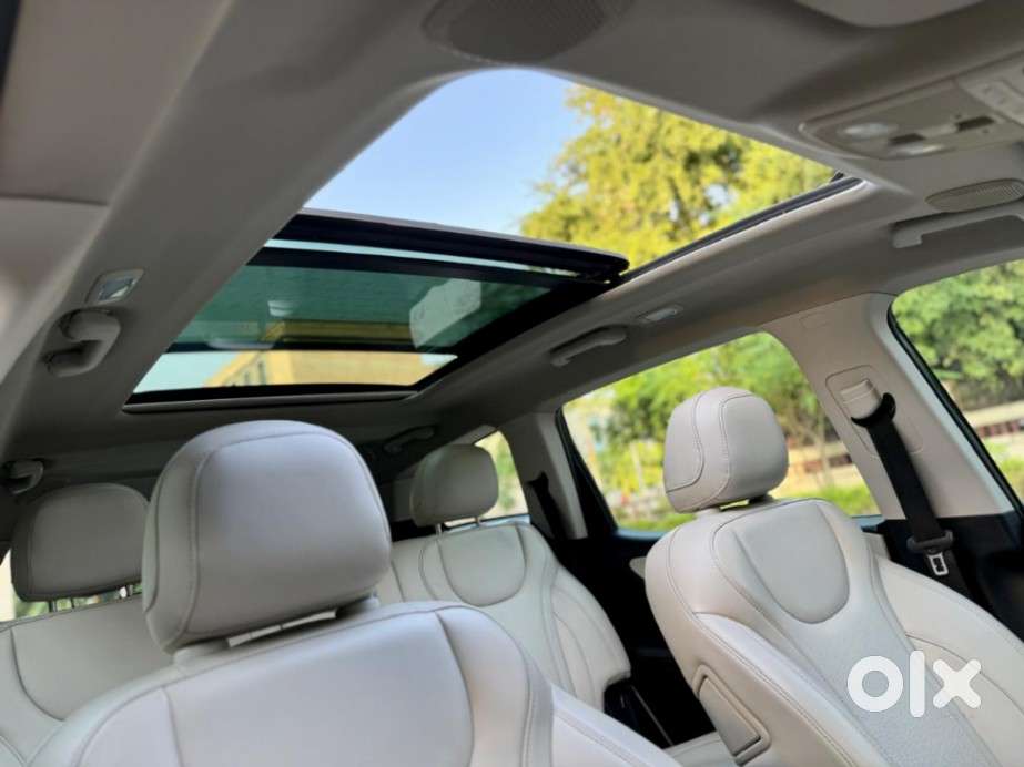 Mahindra Xuv700 2.2 Ax 7 Diesel At Luxury Pack Str, 2022, Diesel