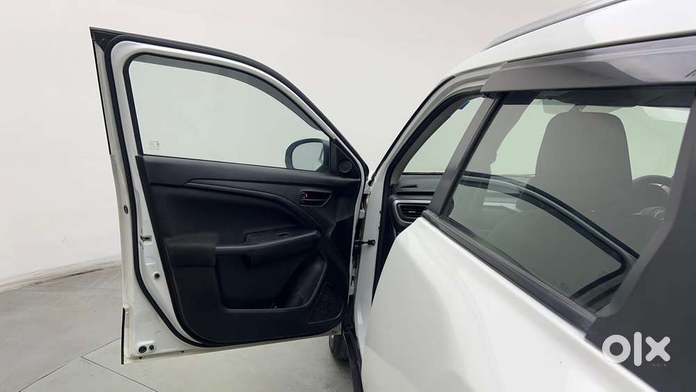 Maruti Suzuki Vitara Brezza 1.5 Zxi Plus At Dual Tone, 2022, Petrol