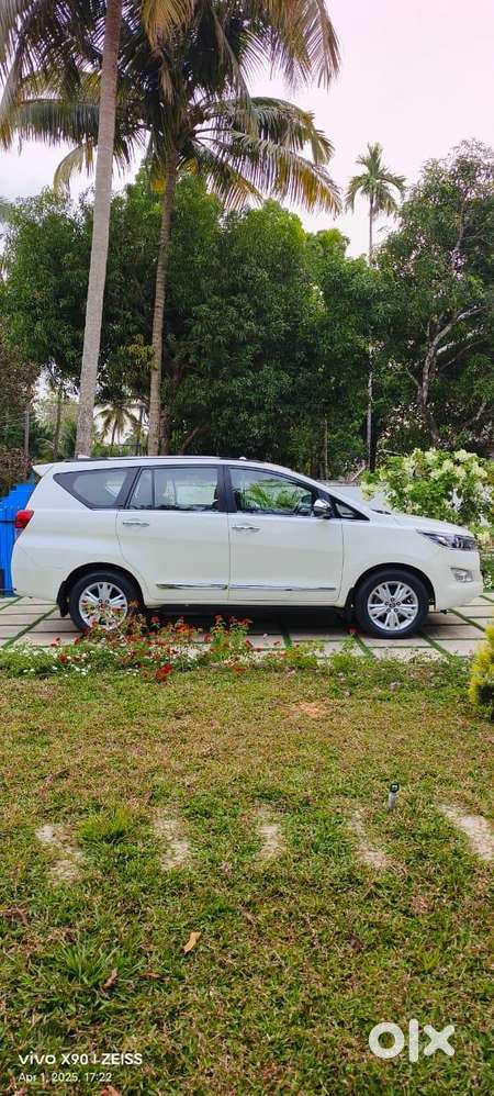 Toyota Innova Crysta 2.8 Zx At, 2016, Diesel