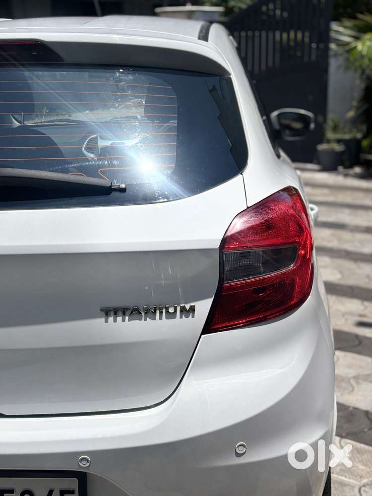 Ford Figo 1.5p Titanium At, 2015, Petrol