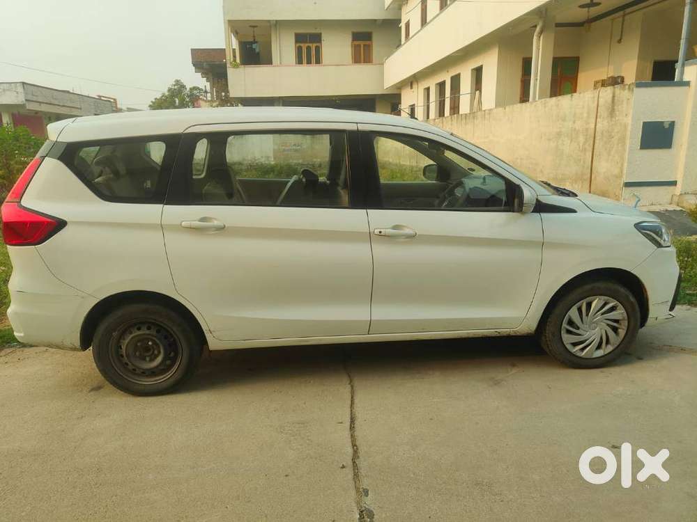 Maruti Suzuki Ertiga 2024 Petrol Well Maintained
