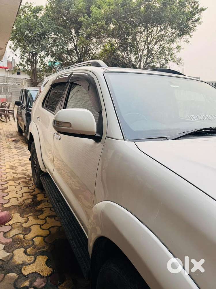 Toyota Car Diesel 2015