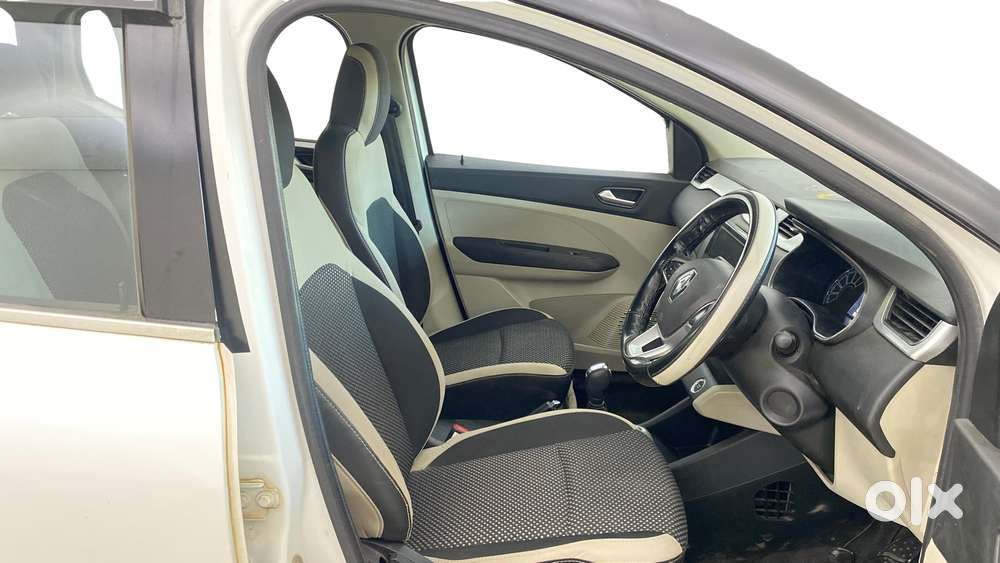 Renault Triber Rxz Easy-r Amt, 2021, Petrol