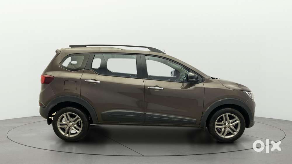 Renault Triber Rxz Easy-r Amt, 2023, Petrol