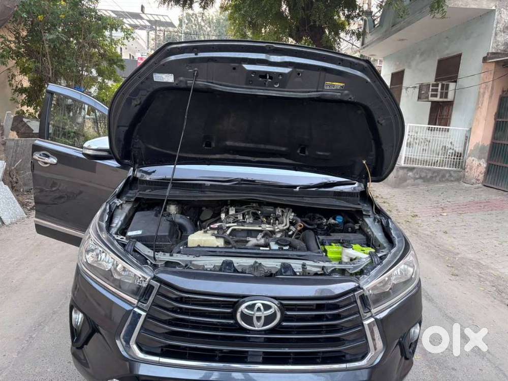 Toyota Innova Crysta 2.4 Gx Limited Edition At 7 Str, 2022, Diesel
