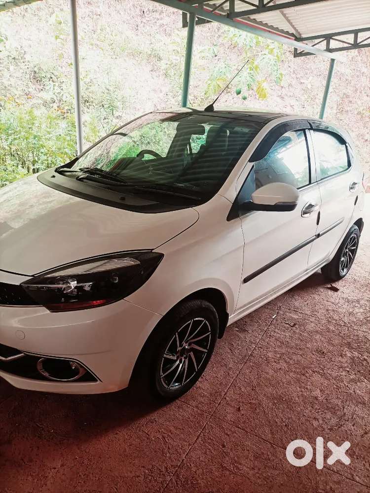 Tata Tiago Top End..