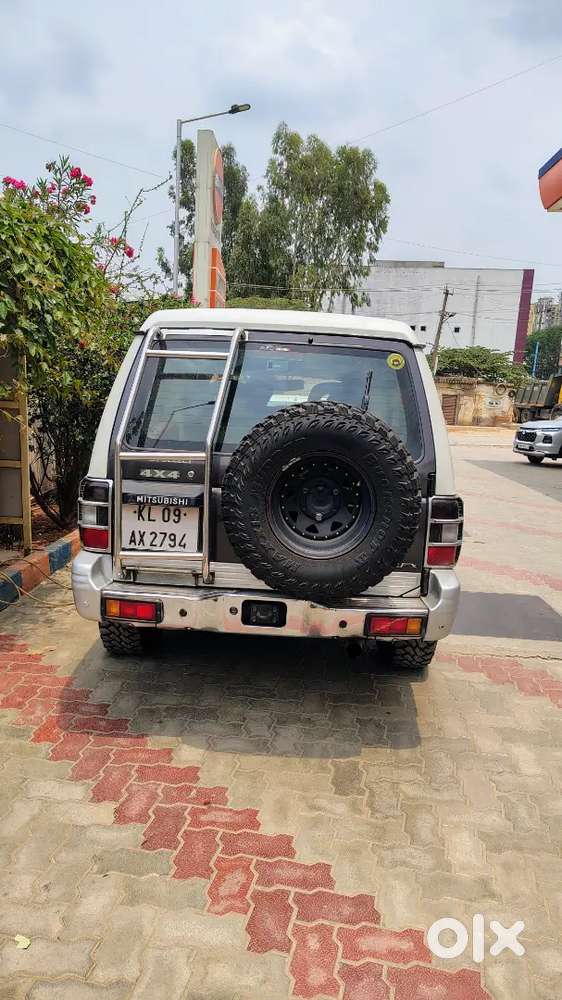 2009 Mitsubishi Pajero Sfx