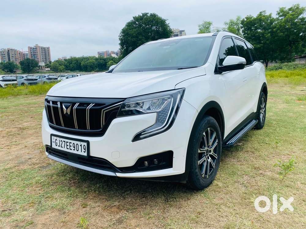 Mahindra Xuv700 2.0 Ax 7 Petrol Mt Str, 2024, Petrol