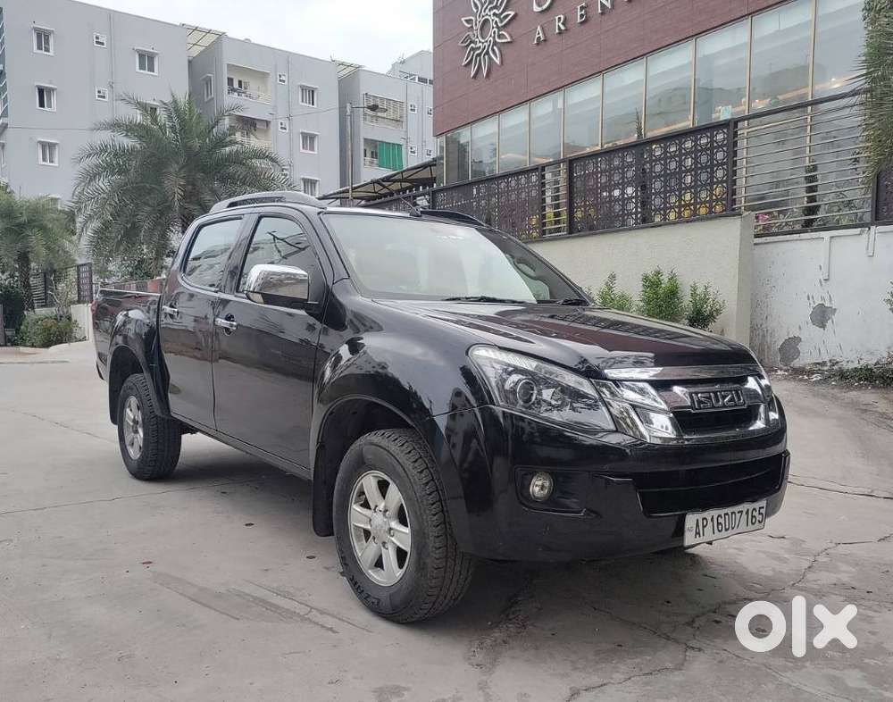 Isuzu V-cross Z Prestige 4x4 Mt, 2017, Diesel