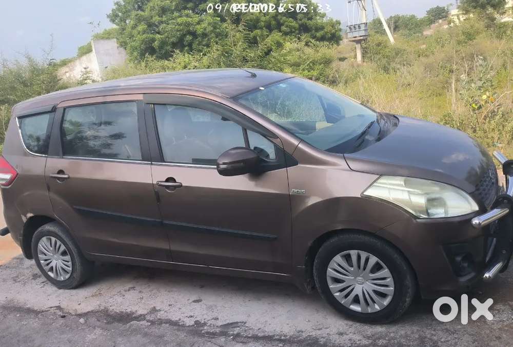 Maruti Suzuki Ertiga 2015 Diesel Orginal Paint No Insurance Good Vehic