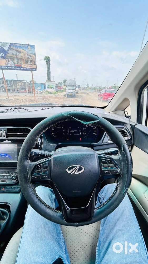 Mahindra Marazzo