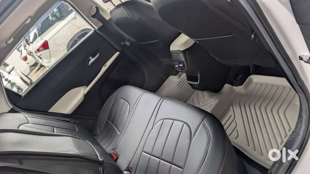 Hyundai Verna Sx (o)1.5 Vtvt [2023 - 2026], 2025, Petrol