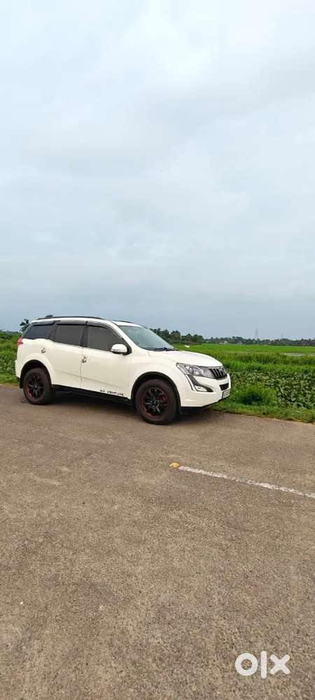 Xuv500 W10 Diesel  Nov 2015