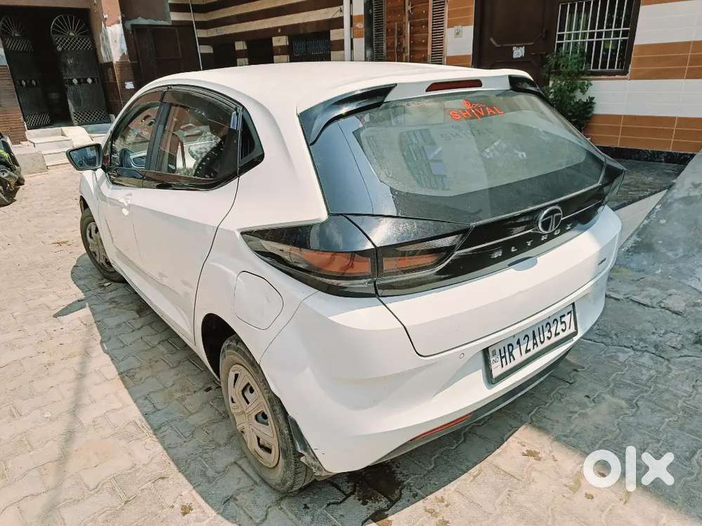 Tata Altroz Xe Cng 2024 Variant
