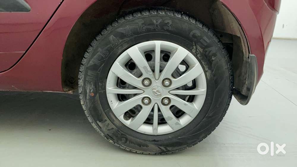 Hyundai I10 Sportz 1.1 Irde2, 2016, Petrol
