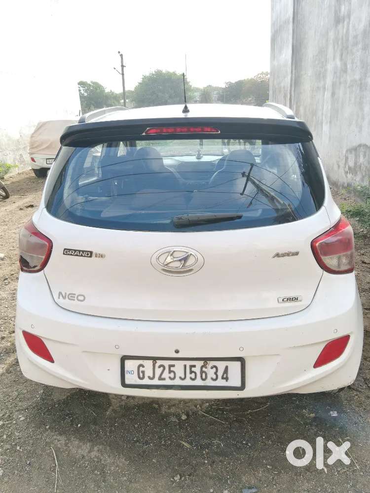 Hyundai Grand I10 2016 Diesel 108500 Km Driven Genuine