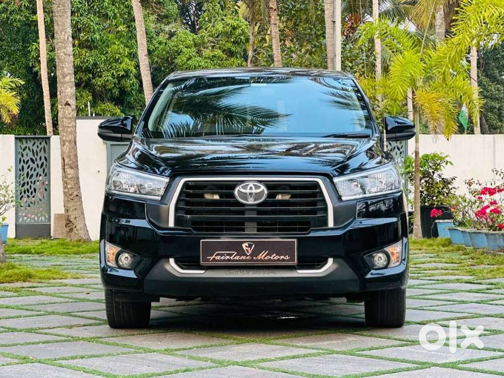 Toyota Innova Crysta 2.4 G Mt 8s, 2024, Diesel