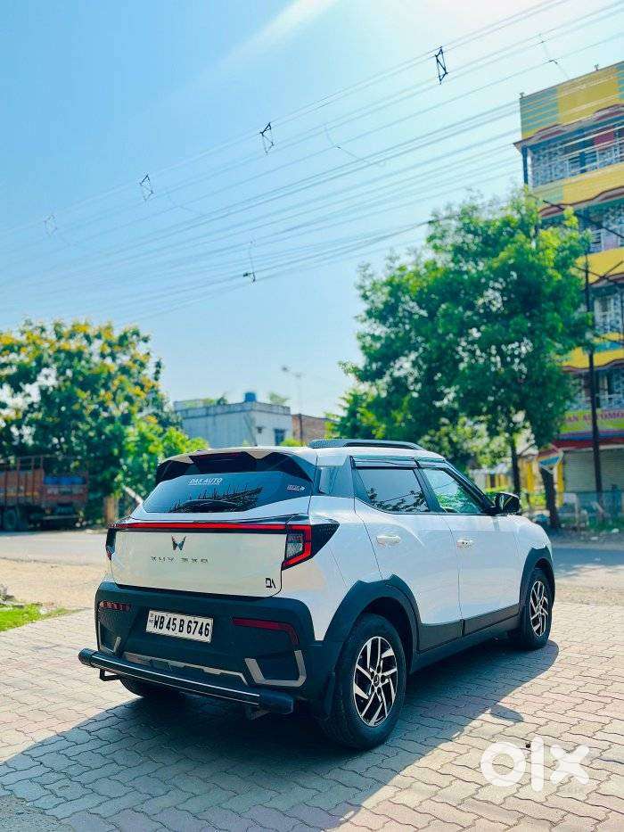 Mahindra Xuv 3xo Ax5 Ds Mt, 2025, Diesel