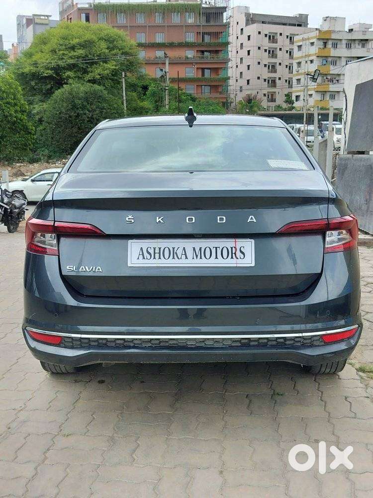 Skoda Slavia 1.0 Tsi Style, 2022, Petrol