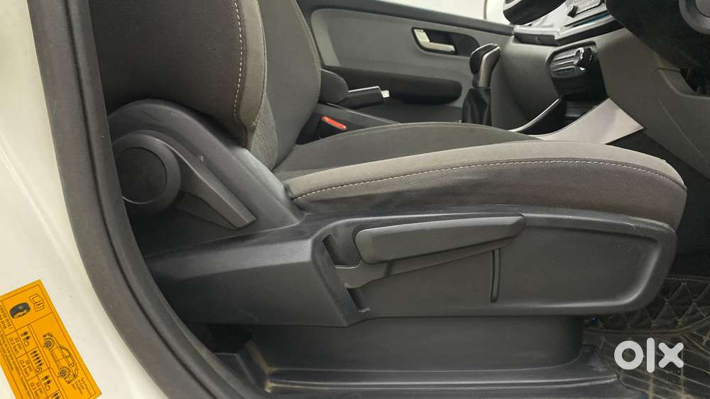 Tata Altroz Xz, 2020, Petrol