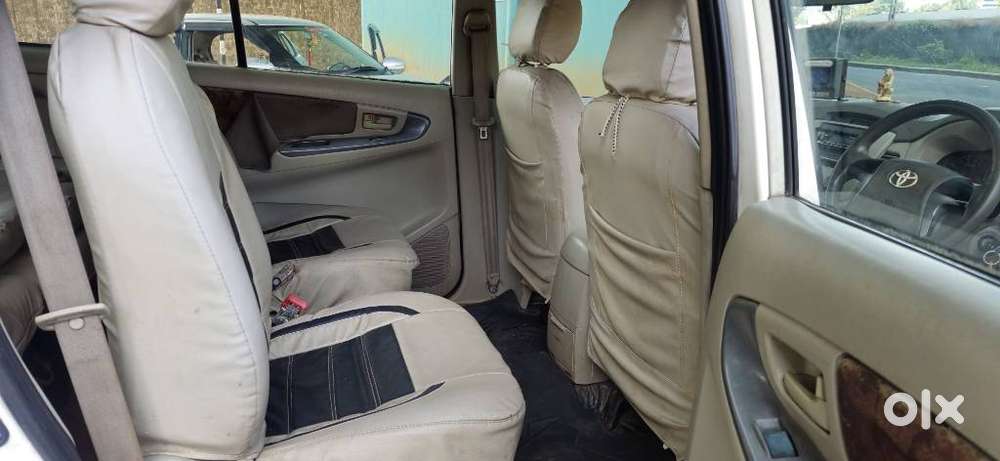 Toyota Innova 2.5 G (diesel) 7 Seater Bs Iv, 2013, Diesel