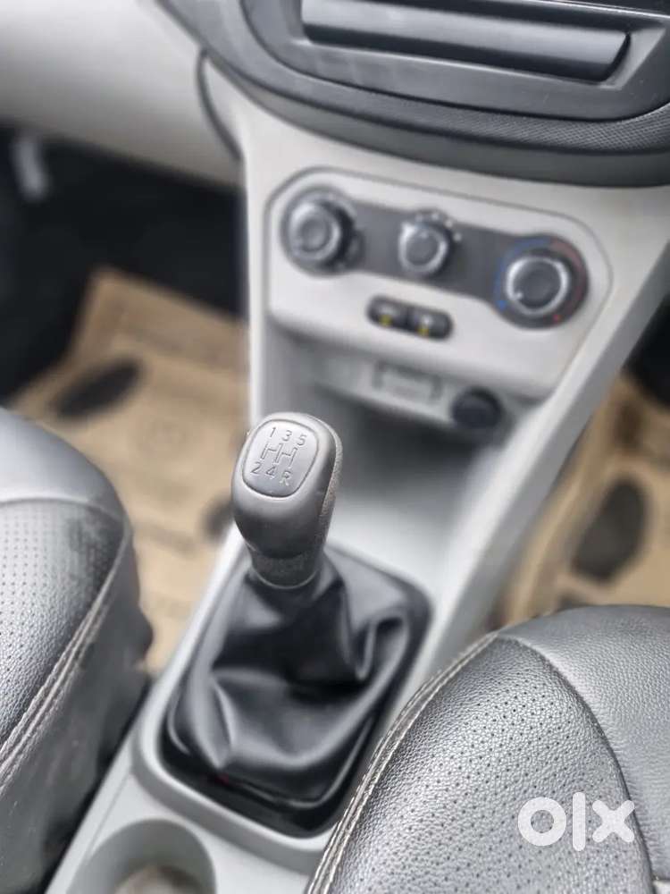 Tata Tiago Revotron 2024