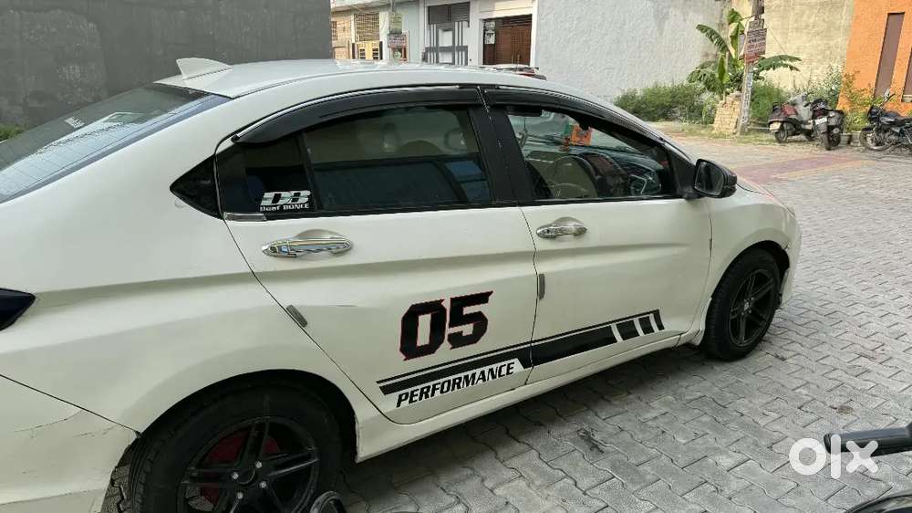 Honda City 4th Gen 2015 Petrol Manual
