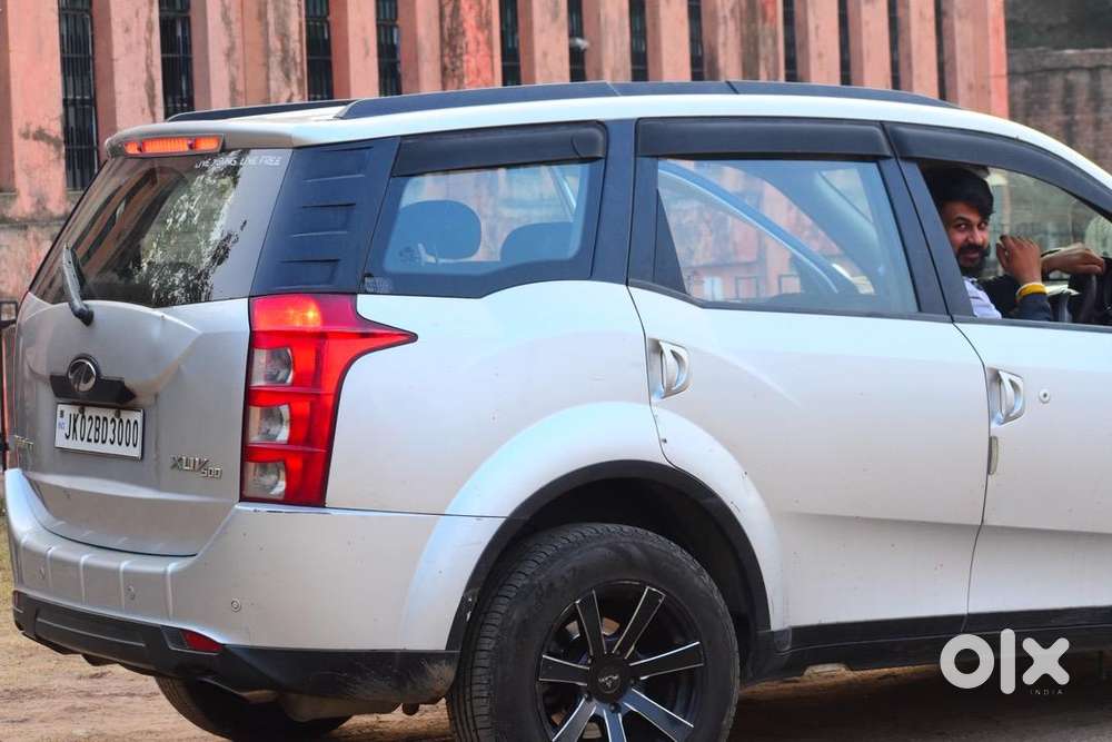 Mahindra Xuv500 2014 Diesel 95000 Km Driven