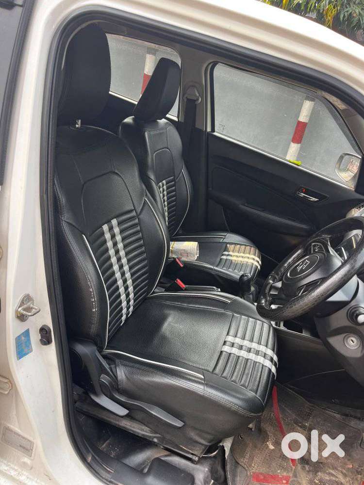 Maruti Suzuki Swift Vxi + Manual, 2022, Petrol