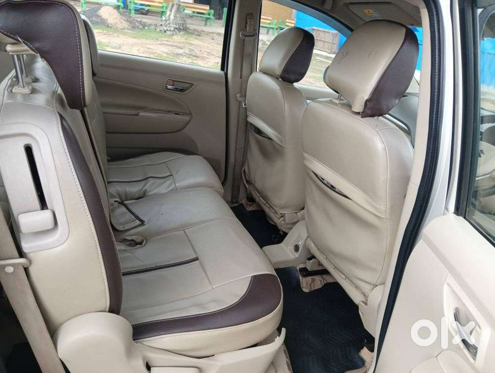 Maruti Suzuki Ertiga Zxi Plus , 2017, Petrol