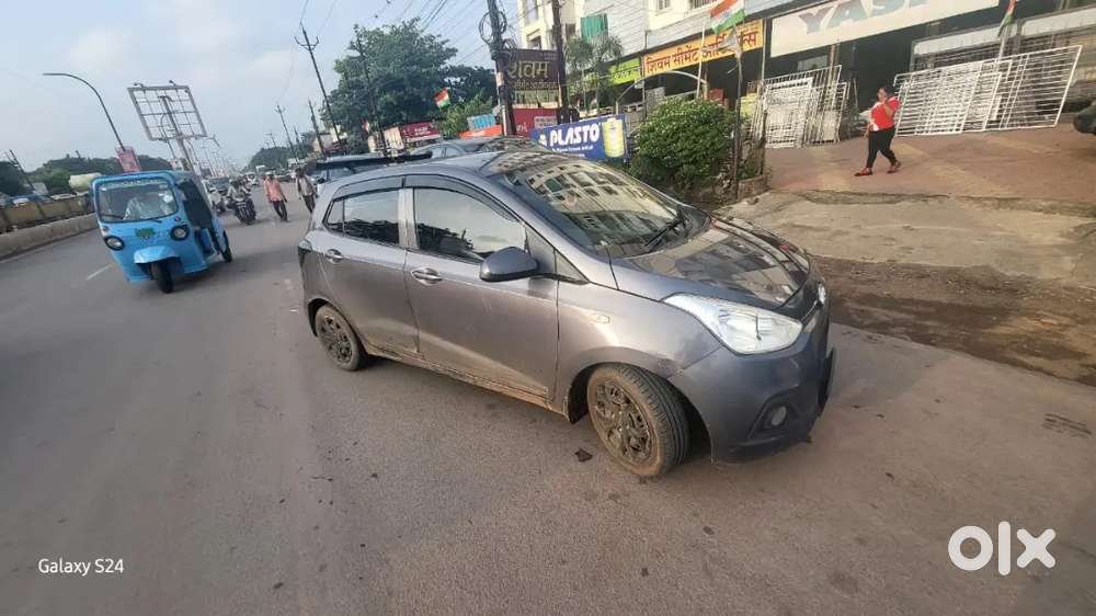 Grand I 10 Megna