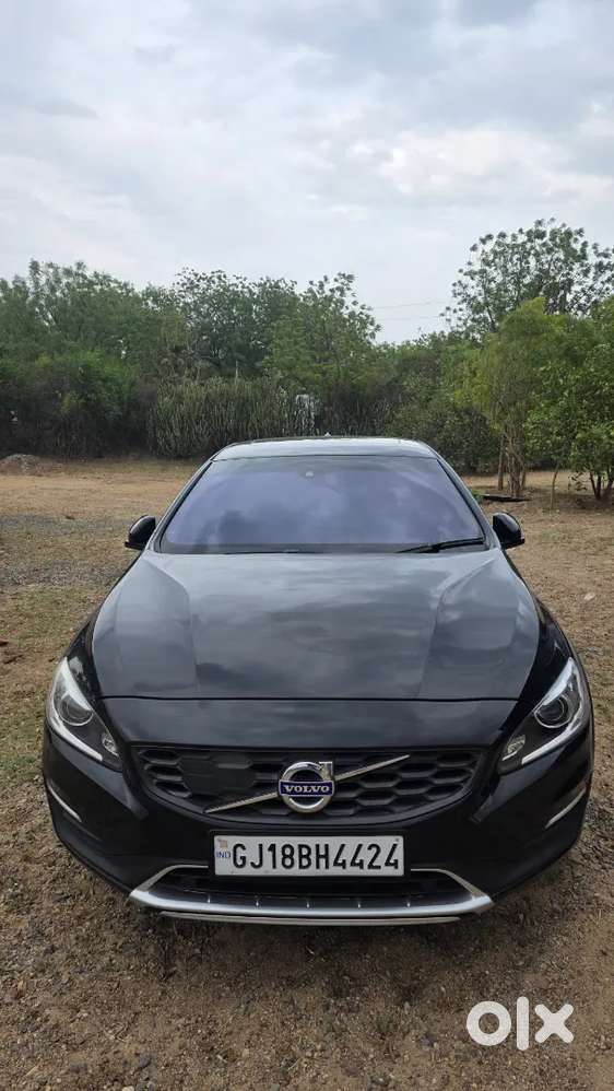 Volvo S60 Cross Country 2017 Diesel 56000 Km Driven